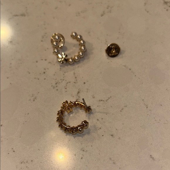 Tory Burch White Pearl Earrings - Picture 3 of 3